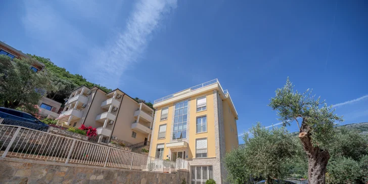 Krásné apartmány v Petrovaci, 200 metrů od pláže a střešní terasa s výhledem