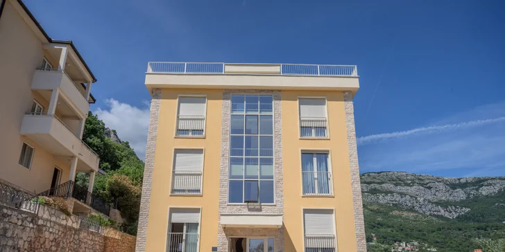 Krásné apartmány v Petrovaci, 200 metrů od pláže a střešní terasa s výhledem