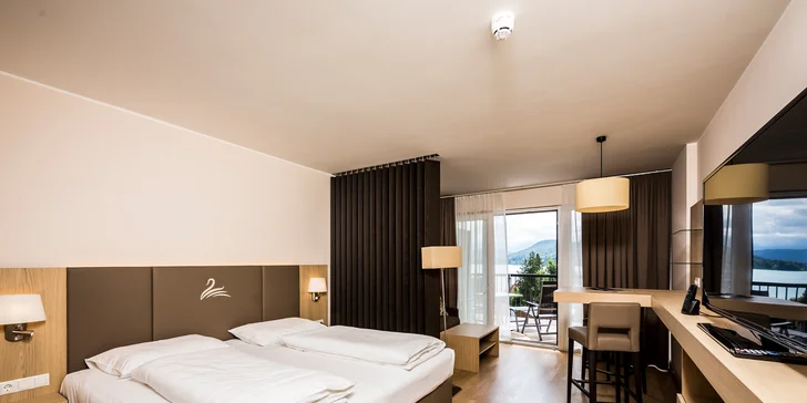 Moderní apartmány na břehu Wörthersee: soukromá pláž a karta výhod