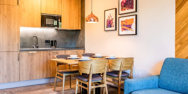 Lukrativní apartmány na břehu Malého Štrbského plesa: dvě děti zdarma