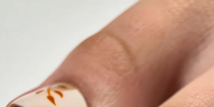 Hýčkání pro ruce i nohy: Manikúra, pedikúra či modeláž nehtů