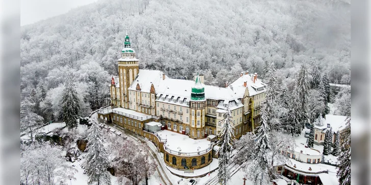 Luxusní dovolená na zámku: neomezený wellness i polopenze, 2 děti zdarma