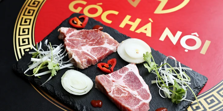 Chuť Hanoje v Praze: Tradiční vietnamský Hot Pot plný masa, mořských plodů a exotiky
