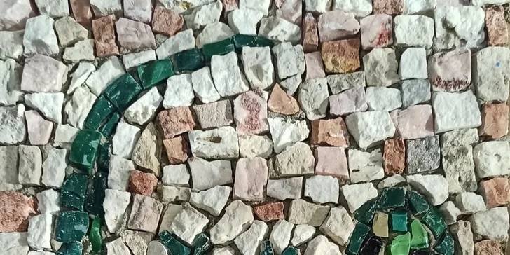 Jednodenní či dvoudenní kurz mozaiky ze skla i kamene pro 1 osobu