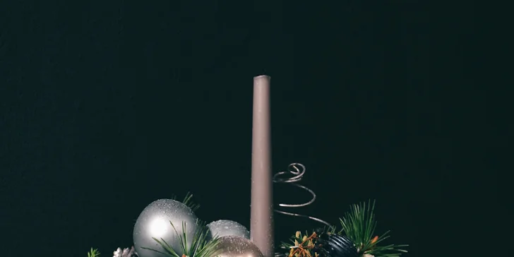 Workshop výroby vánočního květinového boxu nebo svícnu v Brně či Ostravě