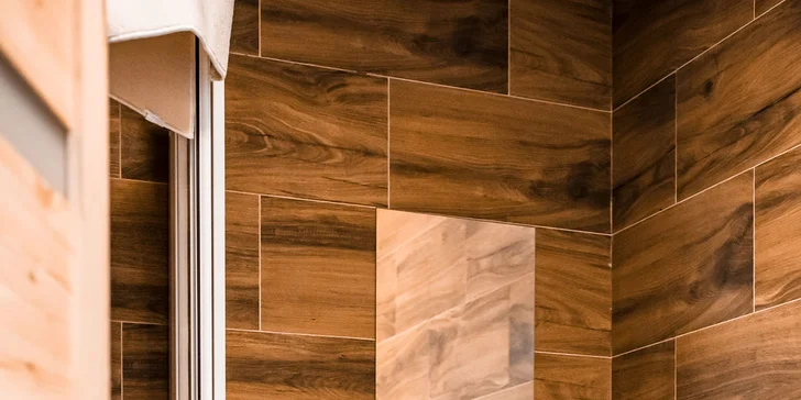 Romantika v Jizerkách: krásné ubytování ve stodole s možností snídaní, výhledy do krajiny