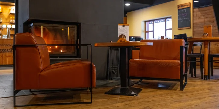 Masu zdar: 150 nebo 300 g tataráku s topinkami