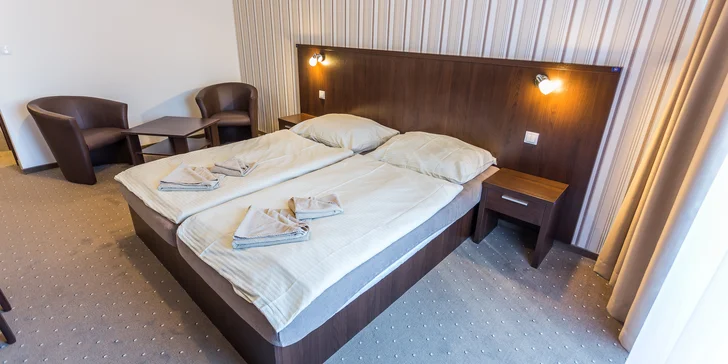 Romantický pobyt v Piešťanech s privátním wellness, snídaní a lahví vína