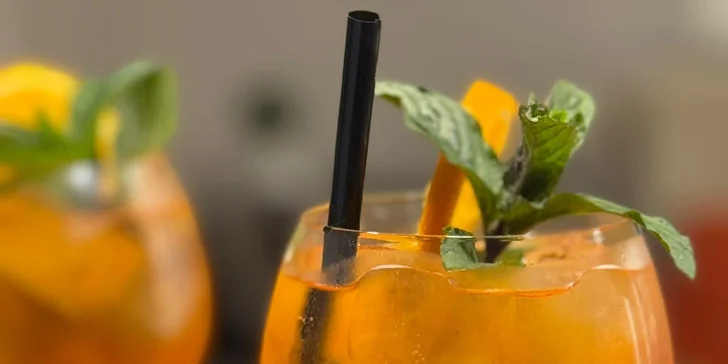 Otevřený voucher do kavárny s prosecco barem a italskými delikatesami u řeky Úslavy