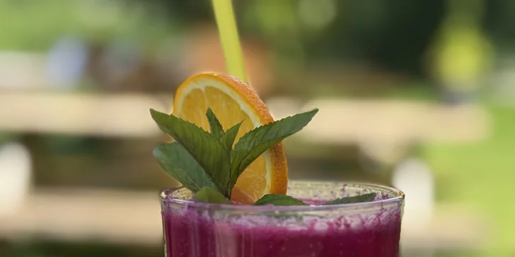 Otevřený voucher do kavárny s prosecco barem a italskými delikatesami u řeky Úslavy