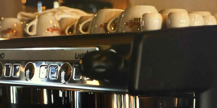 Autentické chutě Indie: Dárkové vouchery do nové indické restaurace a baru v srdci Budějovic