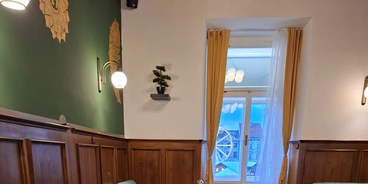 Autentické chutě Indie: Dárkové vouchery do nové indické restaurace a baru v srdci Budějovic