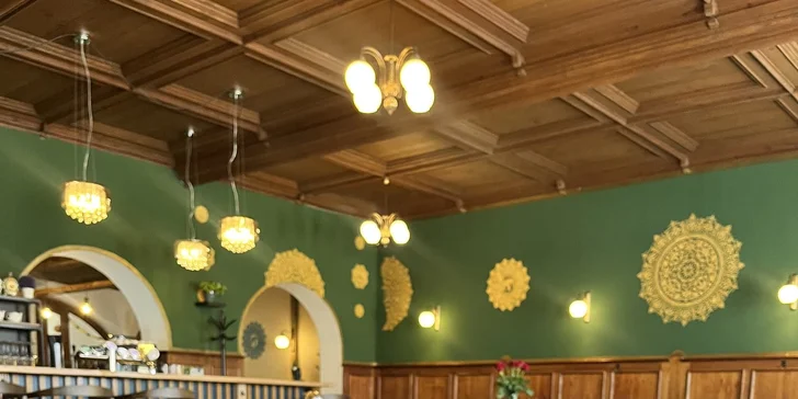 Autentické chutě Indie: Dárkové vouchery do nové indické restaurace a baru v srdci Budějovic