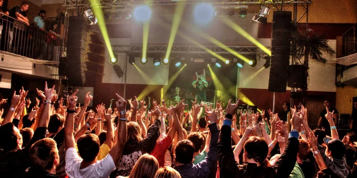 Ráj tvůrců: pronájem nahrávacího studia, fotoateliéru, zkušebny a stage i VIP privátního kina až pro 8 osob