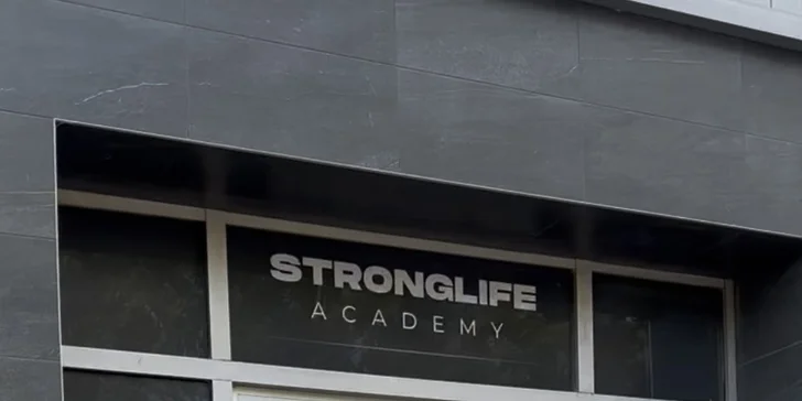 Darujte zdraví a kondici: program První krok s analýzou těla, trenérem i cvičením