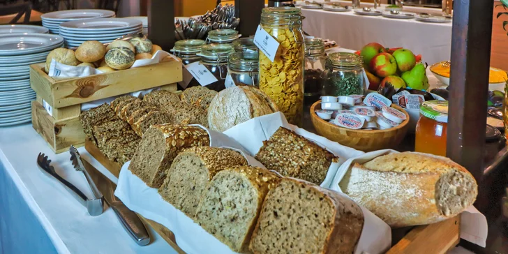 Pobyt v moderním hotelu v polských Krkonoších: snídaně či polopenze a neomezený wellness