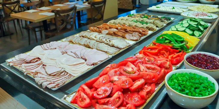 Pobyt v moderním hotelu v polských Krkonoších: snídaně či polopenze a neomezený wellness