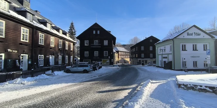 Krásná příroda a klid Karlovy Studánky: polopenze i vstup do bazénu a Thermal Parku