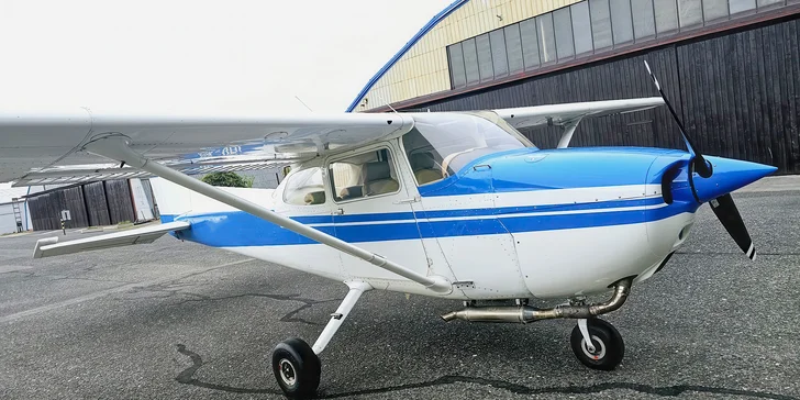 20min. vyhlídkový let v Cessně 172R nad Libercem a okolím pro 1 osobu