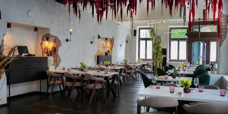 Luxusní Asie v centru Prahy: 11chodové degustační menu od vítězky Hell's Kitchen