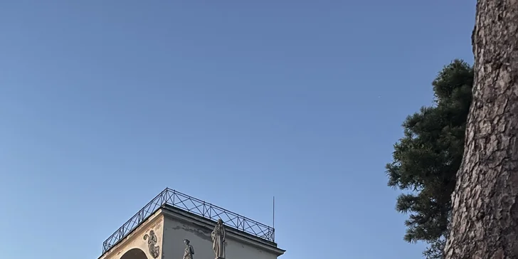 Celovečerní řízená degustace 8 vín v Lednicko-valtickém areálu i studený raut