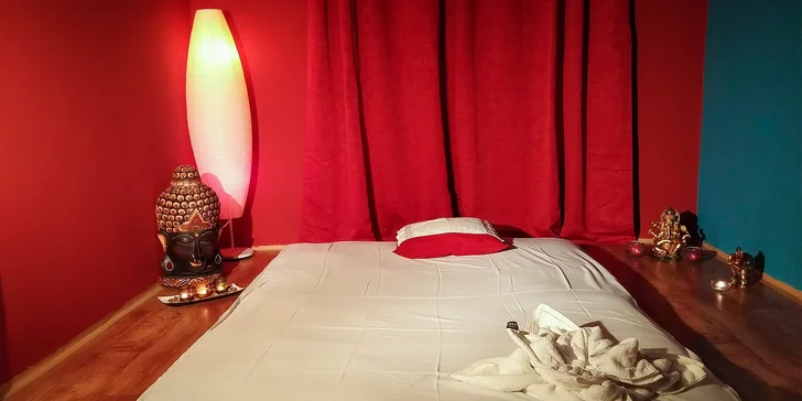 Thajská párová masáž v délce 60–120 min. podle výběru: olejová, tradiční či kombinovaná