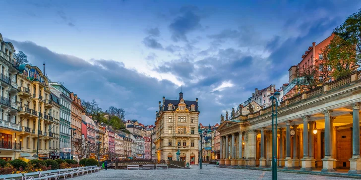 Romantika ve Varech: láhev prosecca na pokoji, možnost 3chodové večeře i snídaně do postele