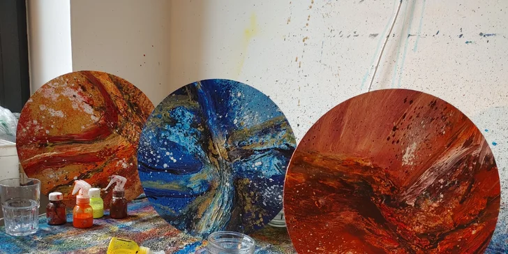 Zážitková malba obrazu: skupinová či individuální tvorba vybranou technikou