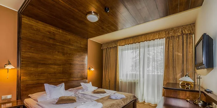 Wellness pobyt uprostřed tatranských lesů na Štrbském Plese: vodní a saunový svět i masáže