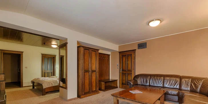 Wellness pobyt uprostřed tatranských lesů na Štrbském Plese: vodní a saunový svět i masáže