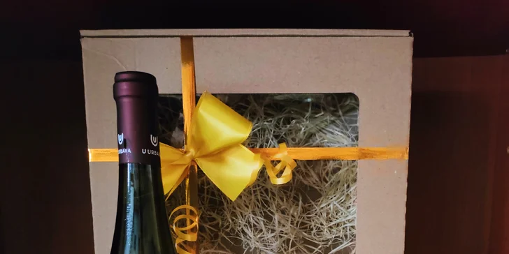 Balíčky pro gurmány: přívlastkové víno, čokoláda, paštika a ořechy nebo olivy