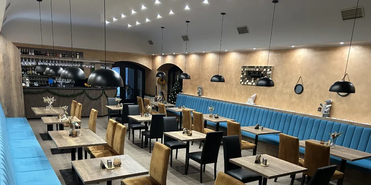 Pobyt v centru Chomutova: historický hotel se snídaní nebo polopenzí