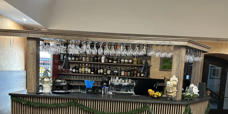 Pobyt v centru Chomutova: historický hotel se snídaní nebo polopenzí