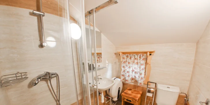 Wellness pobyt ve stylových chatkách na Oravě až pro 6 osob