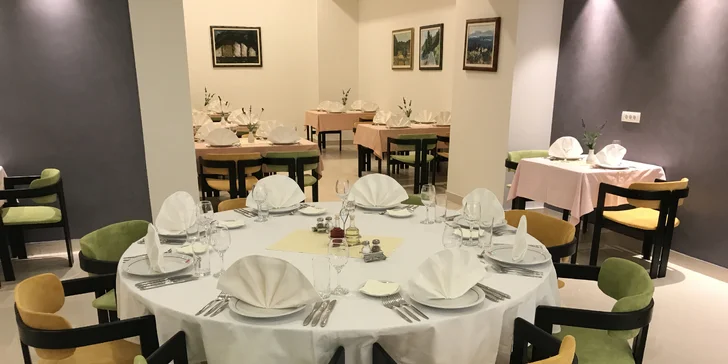 Bosna a Hercegovina: hotel Sunce Neum 100 m od moře, bazén a polopenze či plná penze