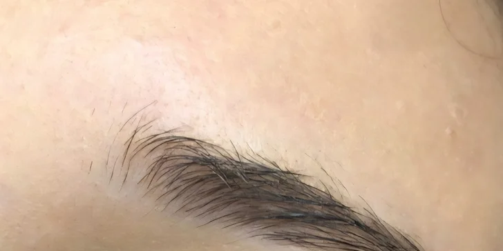 Výrazný pohled bez práce: lash lifting a laminace obočí, 60 až 90 minut