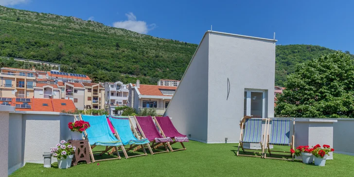 Přímořská pohoda v Černé Hoře: apartmány kousek od pláže i venkovní bazén