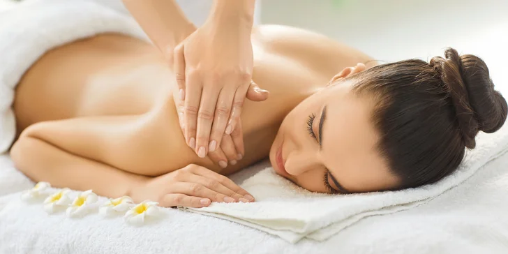 Masáž dle výběru v délce 30–120 minut: sportovní, relaxační či proti bolesti zad