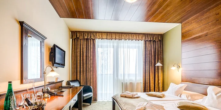 Wellness pobyt uprostřed tatranských lesů na Štrbském Plese: vodní a saunový svět i masáže