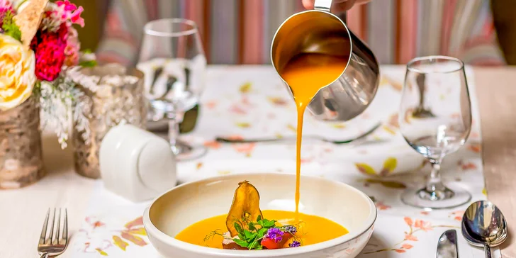 Wellness pobyt uprostřed tatranských lesů na Štrbském Plese: vodní a saunový svět i masáže