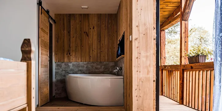 Romantika v Jizerkách: krásné ubytování ve stodole s možností snídaní, výhledy do krajiny