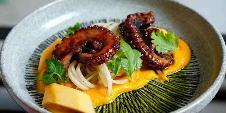 Asie netradičně: voucher do moderní japonské restaurace Katchi, 2000 či 3000 Kč