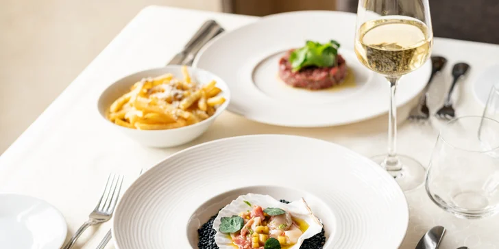 Dárkové vouchery na 1500 až 3000 Kč do restaurace Brick's na Malé Straně