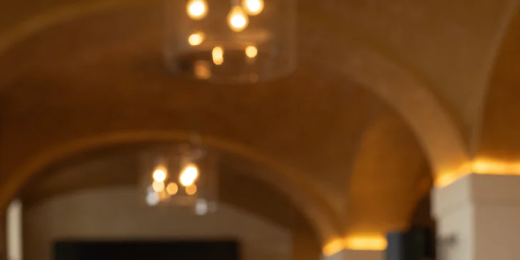 Dárkové vouchery na 1500 až 3000 Kč do restaurace Brick's na Malé Straně