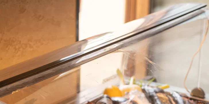 Dárkové vouchery na 1500 až 3000 Kč do restaurace Brick's na Malé Straně