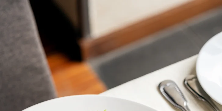 Dárkové vouchery na 1500 až 3000 Kč do restaurace Brick's na Malé Straně