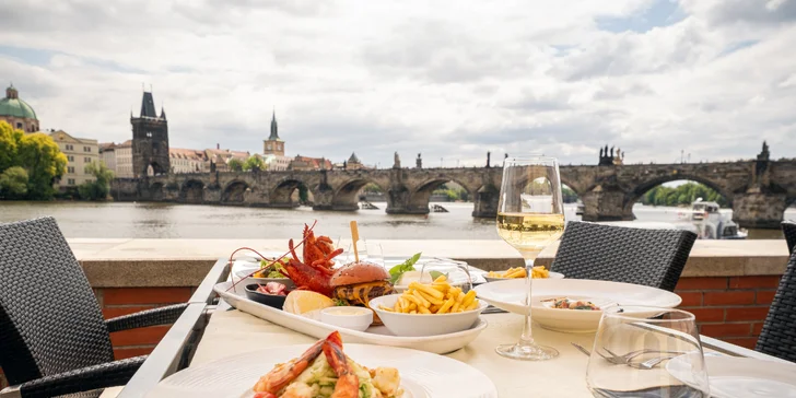 Dárkové vouchery na 1500 až 3000 Kč do restaurace Brick's na Malé Straně