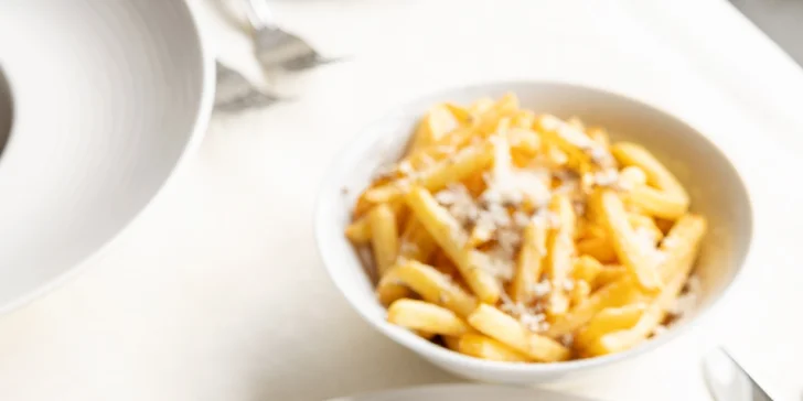 Dárkové vouchery na 1500 až 3000 Kč do restaurace Brick's na Malé Straně