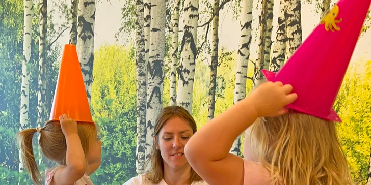 Hravé lekce angličtiny a pohybu: pro rodiče s dětmi od 6 měsíců, 2–⁠⁠⁠⁠⁠⁠15 lekcí