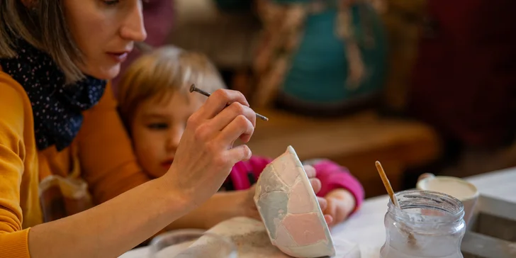 Malování keramiky Maříž: vytvořte si hrníček nebo misku a ozdobte je vlastní fantazií